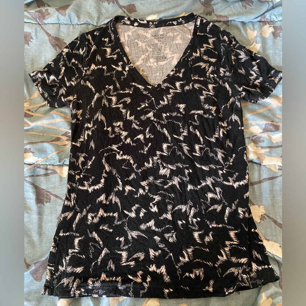 Very soft, slinky ladies top 🖤🤎